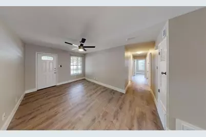 8700 Parkfield Drive, Austin, TX 78758 - Photo 7