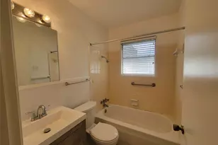 5806 Nassau Dr, Austin, TX 78723 - Photo 9