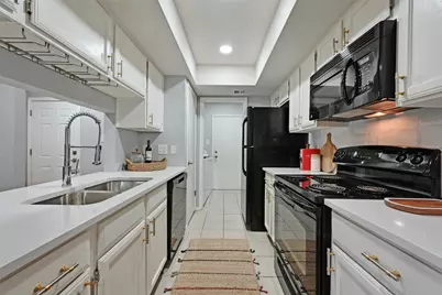 512 Eberhart Lane #303, Austin, TX 78745 - Photo 7