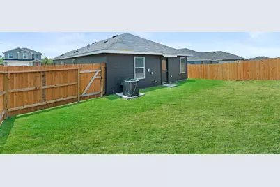307 Wild Goose Drive, Luling, TX 78648 - Photo 27