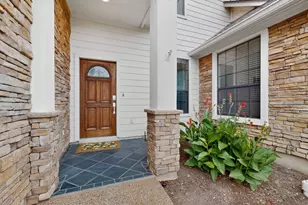 13933 Ashton Woods Cir, Austin, TX 78727 - Photo 3