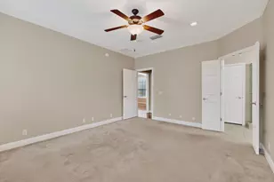 13933 Ashton Woods Cir, Austin, TX 78727 - Photo 15