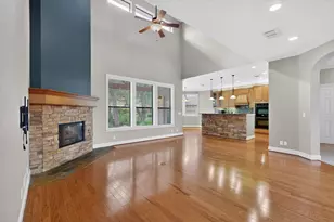 13933 Ashton Woods Cir, Austin, TX 78727 - Photo 7