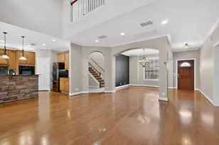 13933 Ashton Woods Cir, Austin, TX 78727 - Photo 9