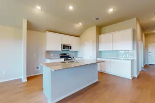 13701 Warnock Trl, Manor, TX 78653 - Photo 7