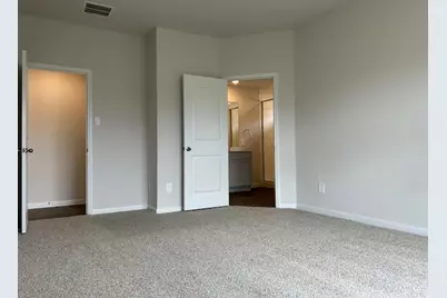 311 Darwin Place, Lockhart, TX 78644 - Photo 11