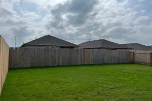 311 Darwin Pl, Lockhart, TX 78644 - Photo 31