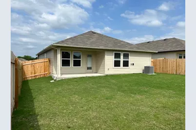 311 Darwin Place, Lockhart, TX 78644 - Photo 27