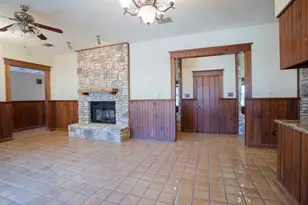4692 S E River Rd, Martindale, TX 78655 - Photo 21
