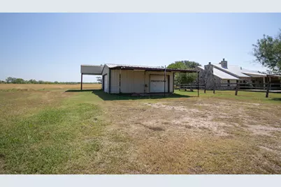 4692 SE River Road, Martindale, TX 78655 - Photo 33