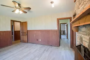 4692 S E River Rd, Martindale, TX 78655 - Photo 5