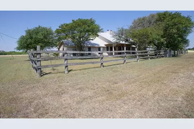 4692 SE River Road, Martindale, TX 78655 - Photo 29