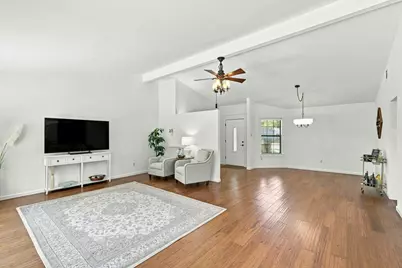 1702 E Messick Loop, Round Rock, TX 78681 - Photo 7