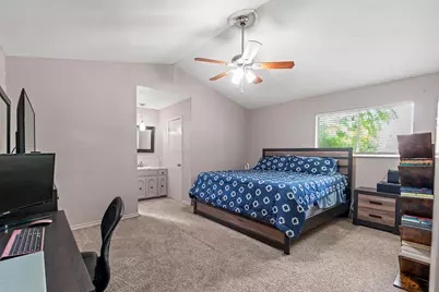 2400 Grace Street, Taylor, TX 76574 - Photo 13