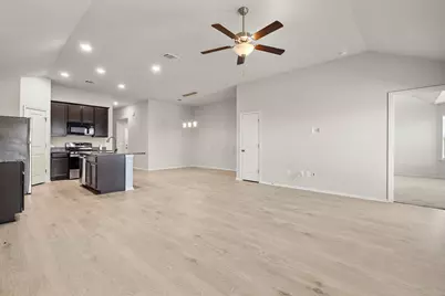 13612 Bullhorn Acacia Pass, Manor, TX 78653 - Photo 3