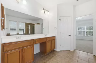 12600 Lee Park Ln, Austin, TX 78732 - Photo 23