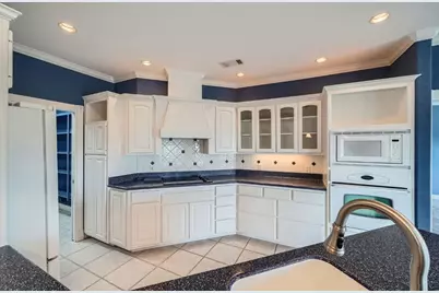 128 Oak Crest Drive, Bertram, TX 78605 - Photo 11