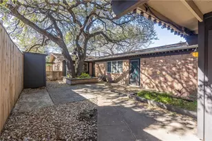 2416 S 5th St, Austin, TX 78704 - Photo 25