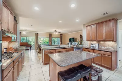 304 Pipe Creek Lane, Georgetown, TX 78633 - Photo 9