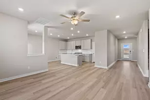 251 Red Tail Hawk Ln, Cedar Creek, TX 78612 - Photo 13