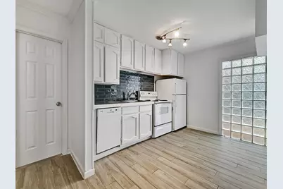 5700 Avenue G, Austin, TX 78752 - Photo 13