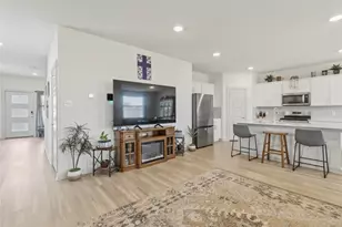 307 Wilshire Rd, San Marcos, TX 78666 - Photo 15