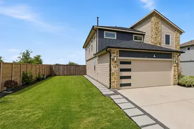 307 Wilshire Road, San Marcos, TX 78666 - Photo 3