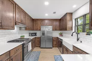 200 Rowlett Rd, Liberty Hill, TX 78642 - Photo 9