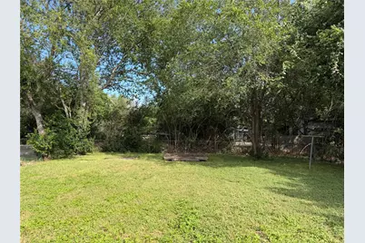 1060 Gardner, Austin, TX 78721 - Photo 7