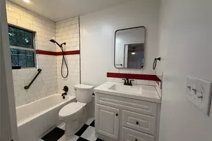 1060 Gardner, Austin, TX 78721 - Photo 11