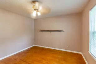 913 E 53rd 1/2 St, Austin, TX 78751 - Photo 11