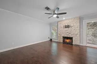 6727 Old Quarry Ln, Austin, TX 78731 - Photo 11
