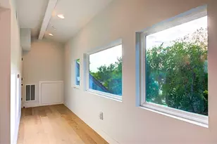 916 E 50th St, Austin, TX 78751 - Photo 31