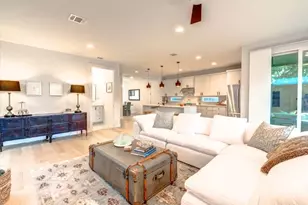 916 E 50th St, Austin, TX 78751 - Photo 7