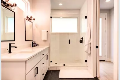 916 E 50th Street #1, Austin, TX 78751 - Photo 23