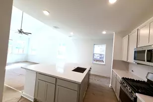 504 Bloomington Loop, Hutto, TX 78634 - Photo 7