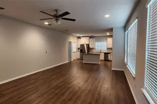 1033 Legend Milton Ln, Austin, TX 78748 - Photo 3