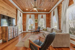 709 Hill St, Bastrop, TX 78602 - Photo 9