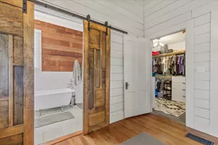 709 Hill St, Bastrop, TX 78602 - Photo 19