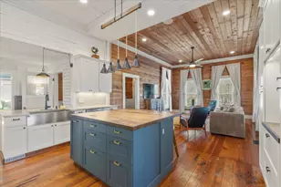 709 Hill St, Bastrop, TX 78602 - Photo 11