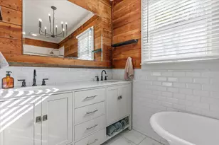 709 Hill St, Bastrop, TX 78602 - Photo 21