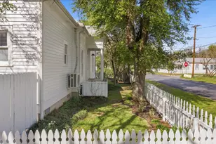 709 Hill St, Bastrop, TX 78602 - Photo 33