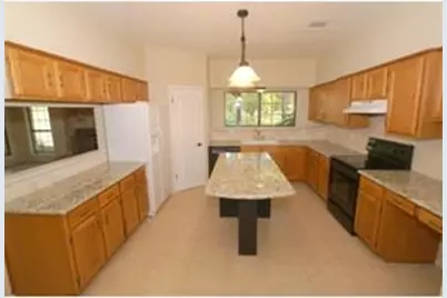 211 Thomas Oaks Drive, Wimberley, TX 78676 - Photo 3