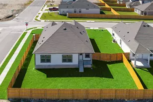 200 Sleep Holw, Jarrell, TX 76537 - Photo 25