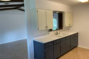 5506 Gloucester Ln, Austin, TX 78723 - Photo 7