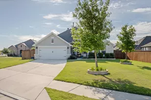 109 Seedling Ct, Liberty Hill, TX 78642 - Photo 3