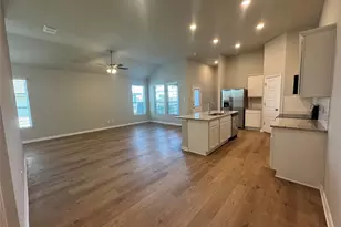 830 Staglin St, Buda, TX 78610 - Photo 3