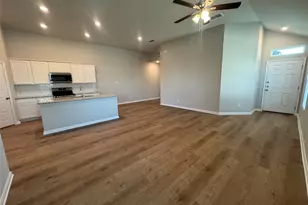 830 Staglin St, Buda, TX 78610 - Photo 5