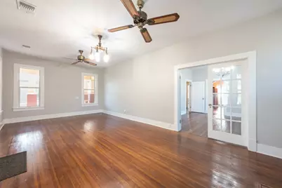802 E Crockett Street, Luling, TX 78648 - Photo 7