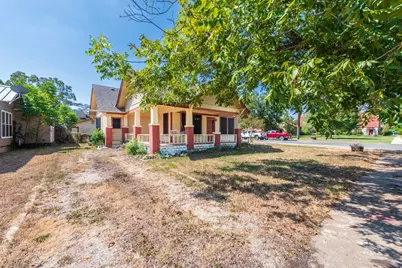 802 E Crockett Street, Luling, TX 78648 - Photo 23